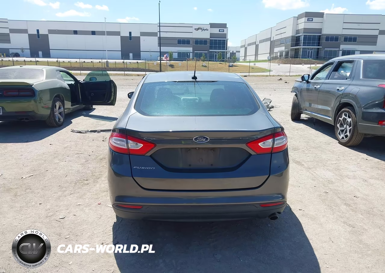 2015 Ford Fusion S VIN:3FA6P0G73FR263445 - 16