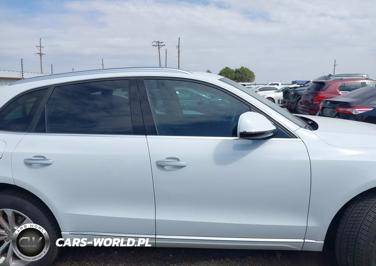 2016 Audi Q5 2.0T Premium VIN:WA1C2AFP8GA069681 - 14