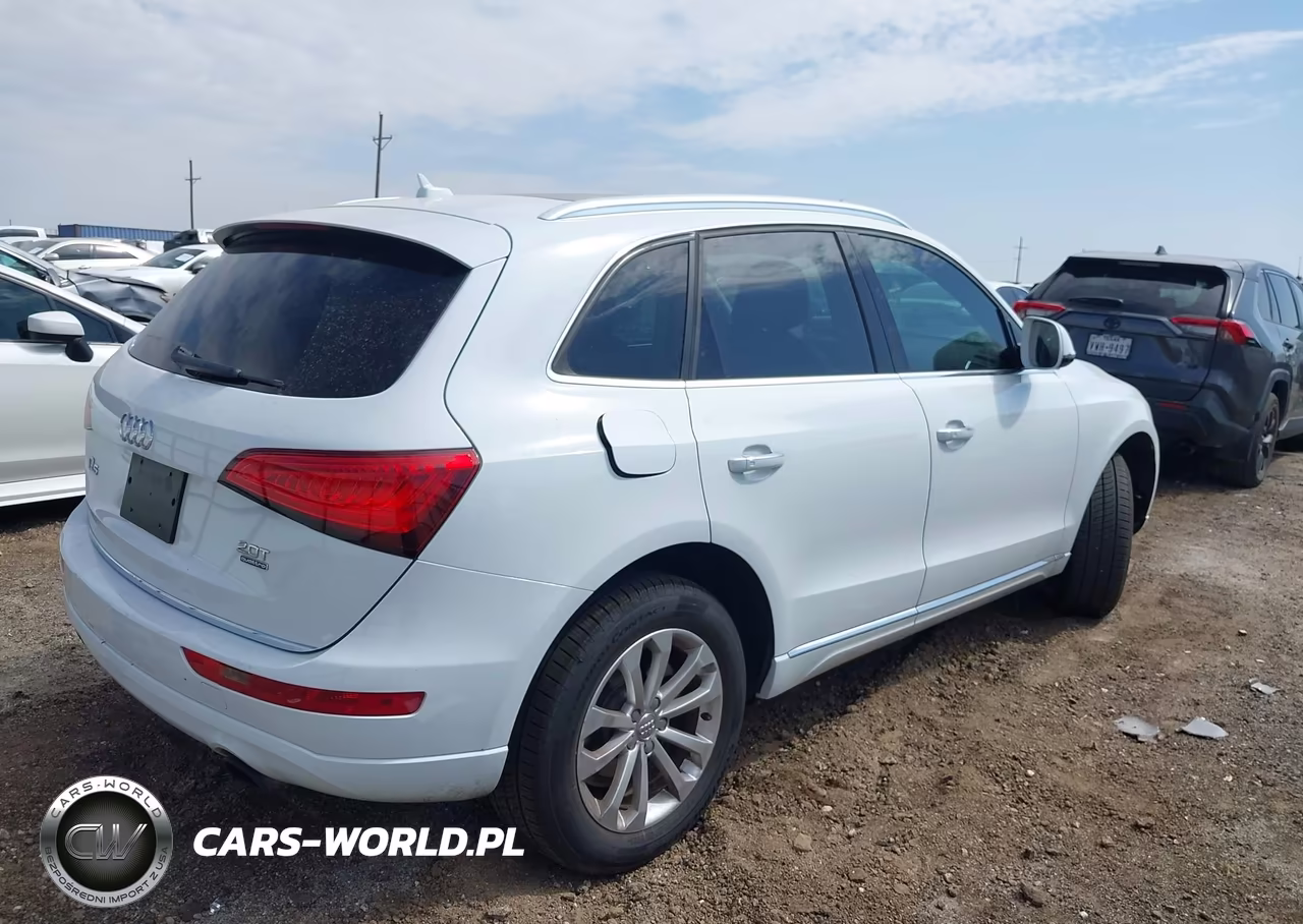 2016 Audi Q5 2.0T Premium VIN:WA1C2AFP8GA069681 - 4