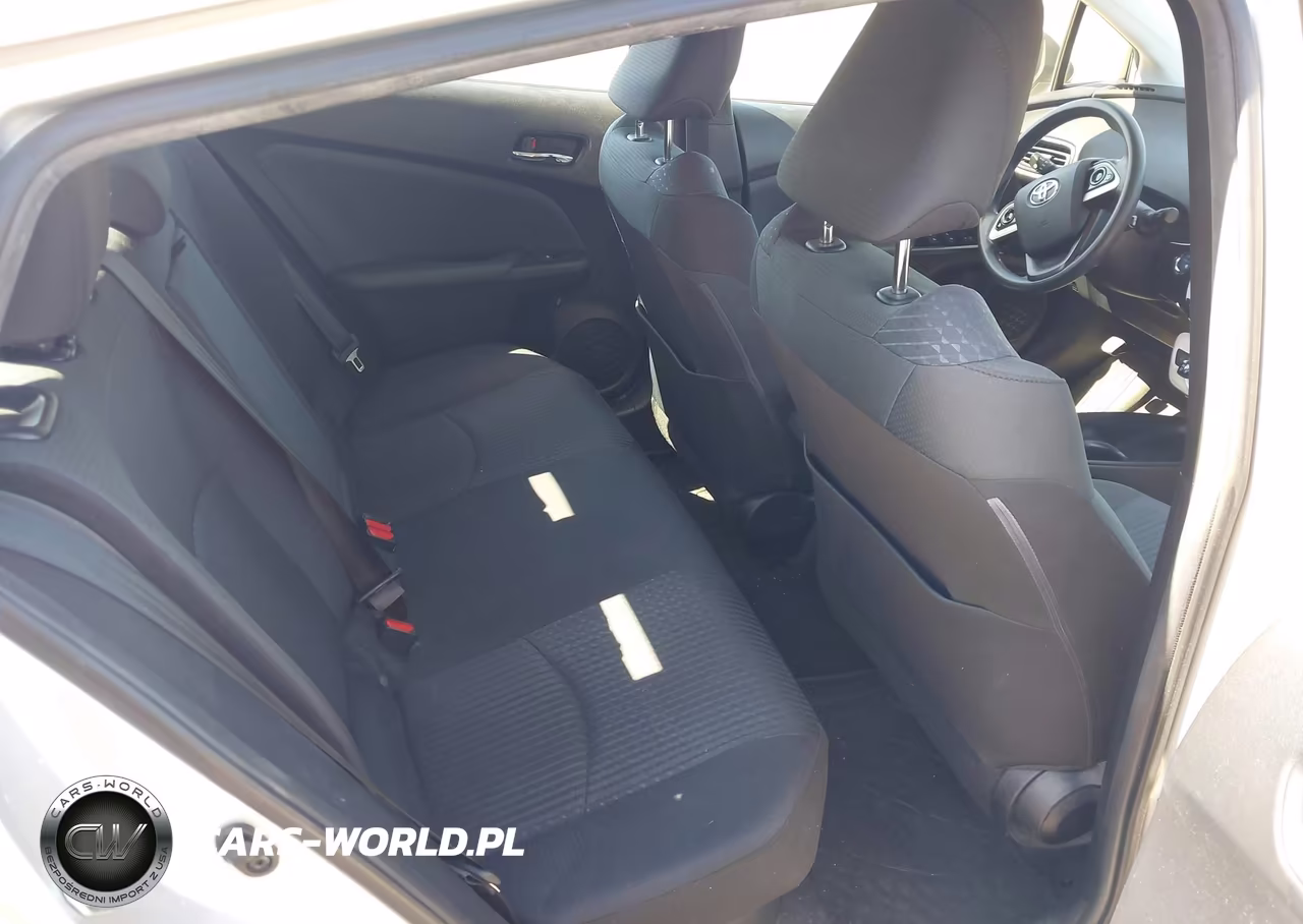 2016 Toyota Prius Two VIN:JTDKBRFU9G3011850 - 8