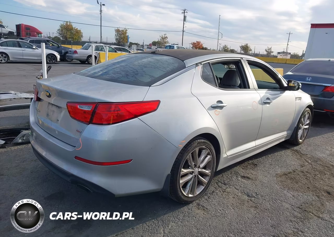 2015 Kia Optima Lx VIN:5XXGM4A72FG351974 - 4