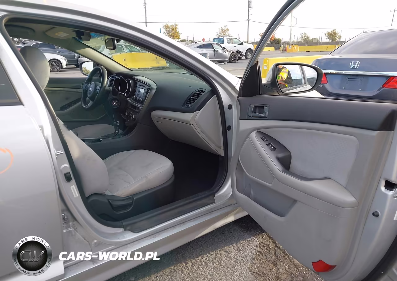 2015 Kia Optima Lx VIN:5XXGM4A72FG351974 - 5