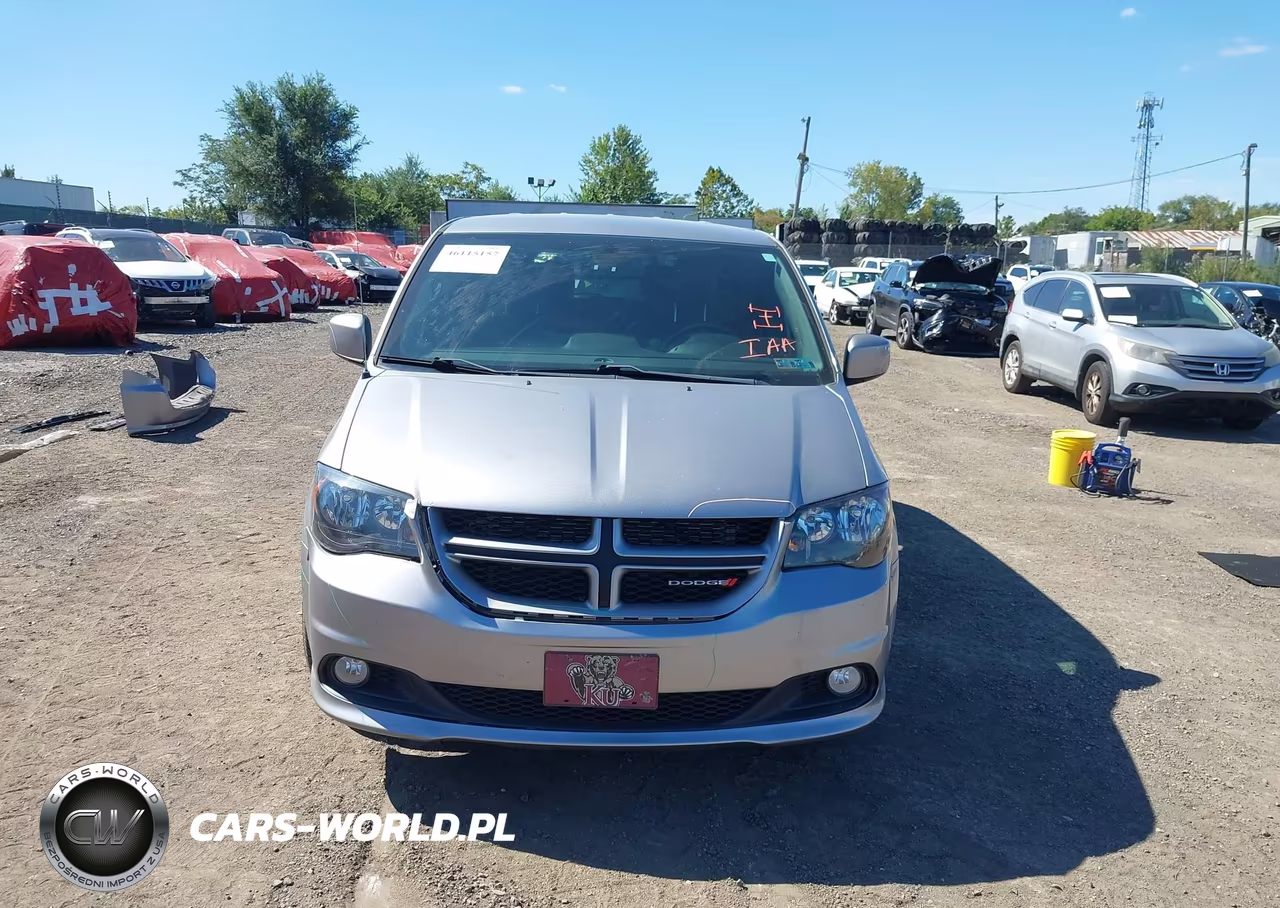 2018 Dodge Grand Caravan Gt VIN:2C4RDGEG4JR296058 - 13
