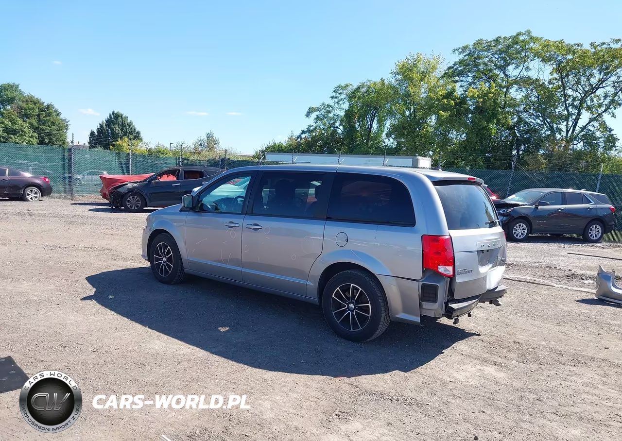 2018 Dodge Grand Caravan Gt VIN:2C4RDGEG4JR296058 - 3