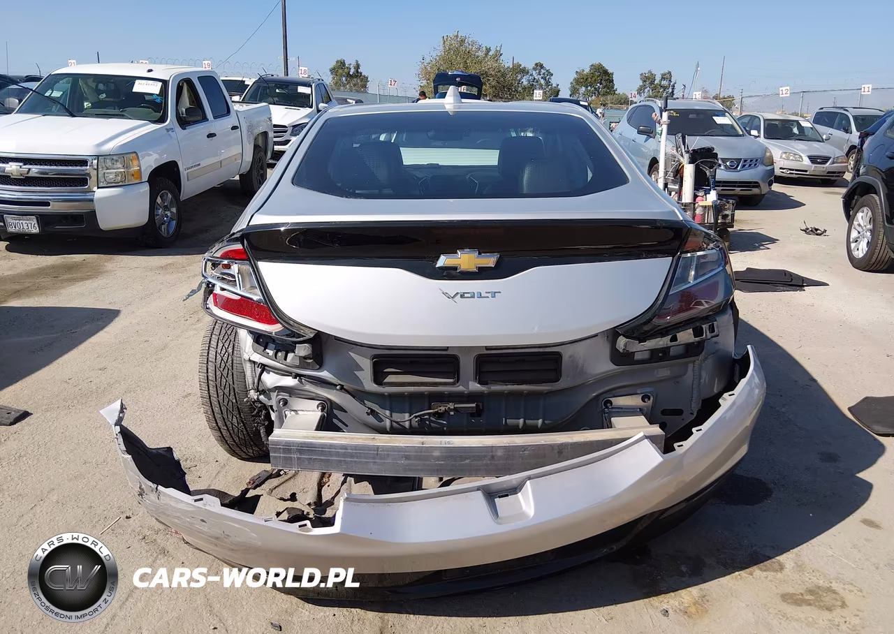 2018 Chevrolet Volt Premier VIN:1G1RD6S51JU124143 - 17