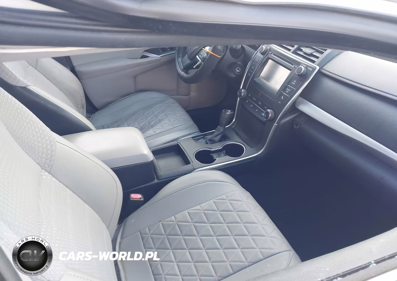 2015 Toyota Camry Se VIN:4T1BF1FK6FU019963 - 5