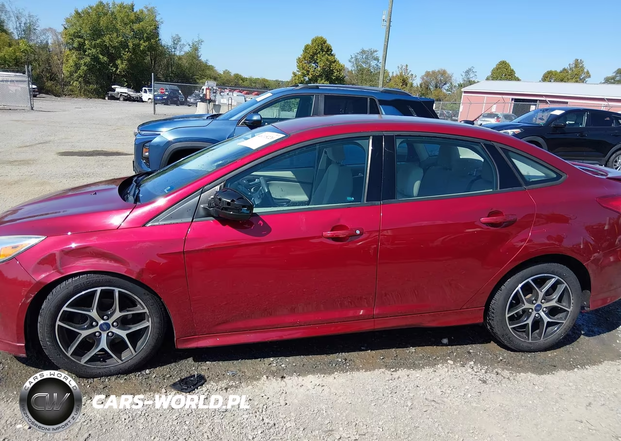 2016 Ford Focus Se VIN:1FADP3F27GL304187 - 14