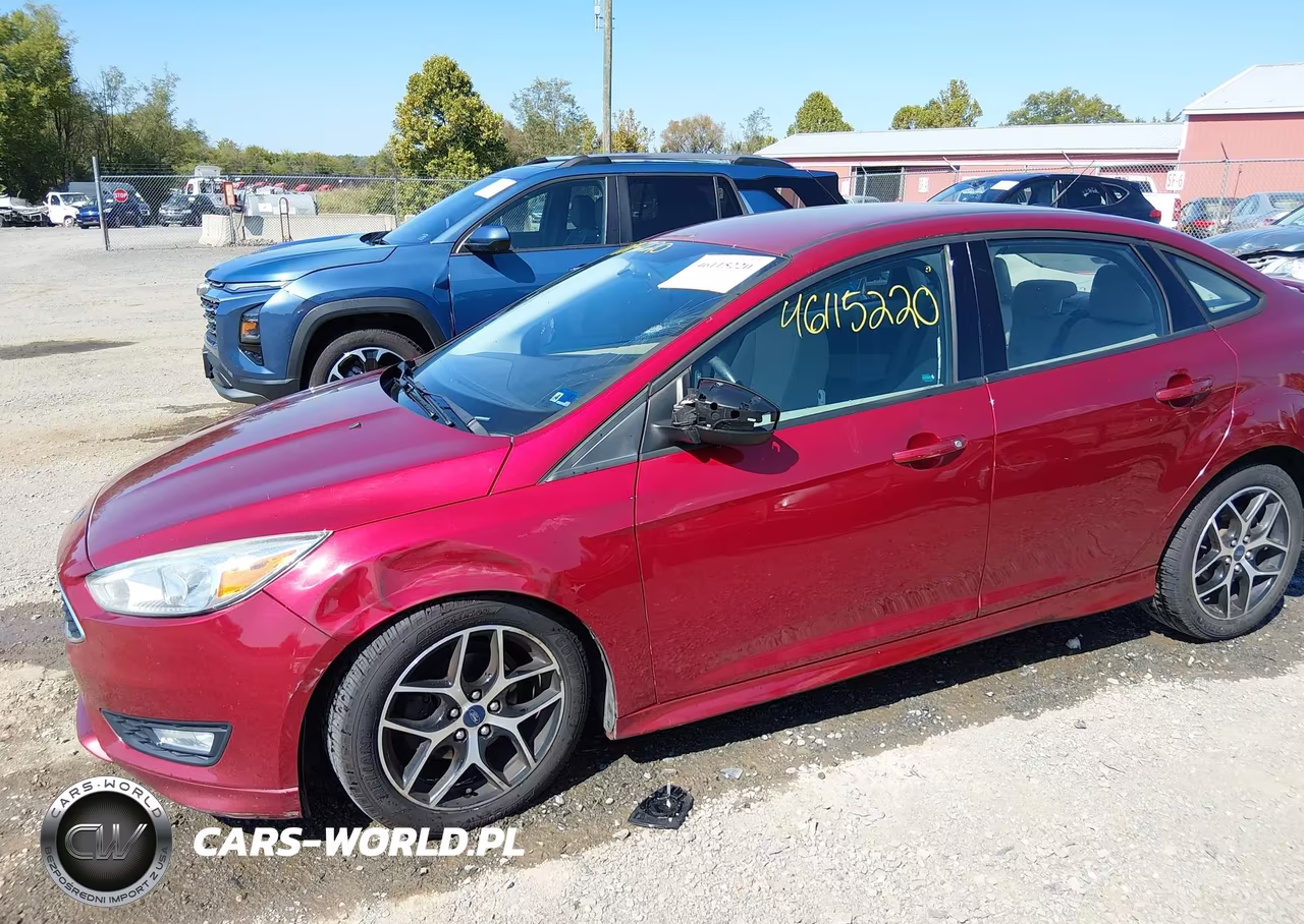 2016 Ford Focus Se VIN:1FADP3F27GL304187 - 6