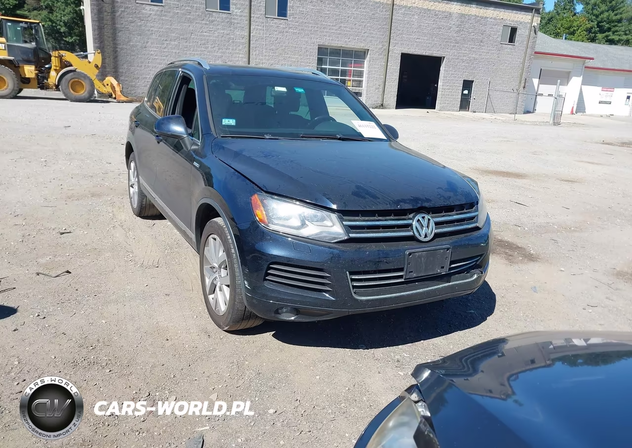 2014 Volkswagen Touareg X – zdjęcie 1 z 16