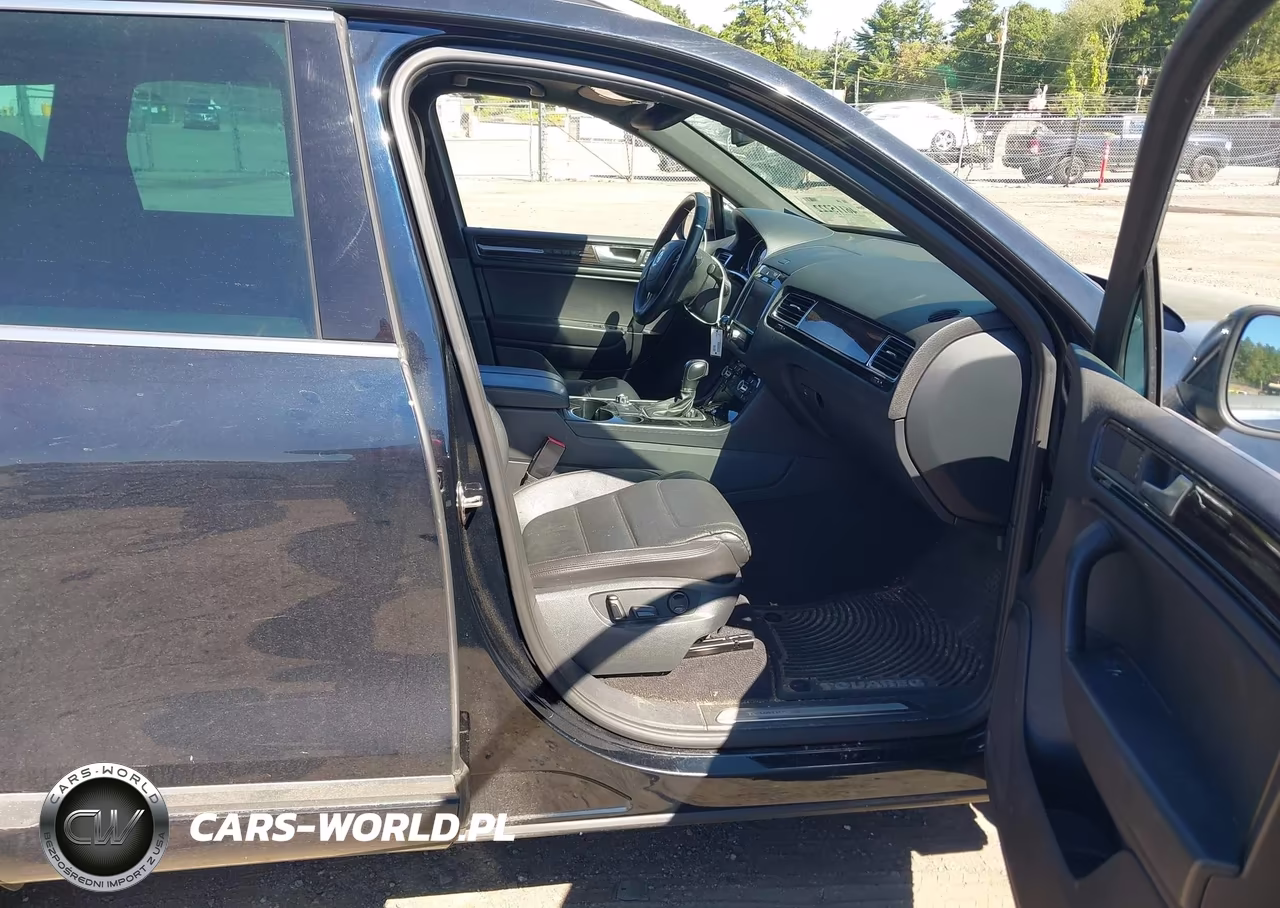 2014 Volkswagen Touareg X VIN:WVGEP9BP1ED007843 - 5