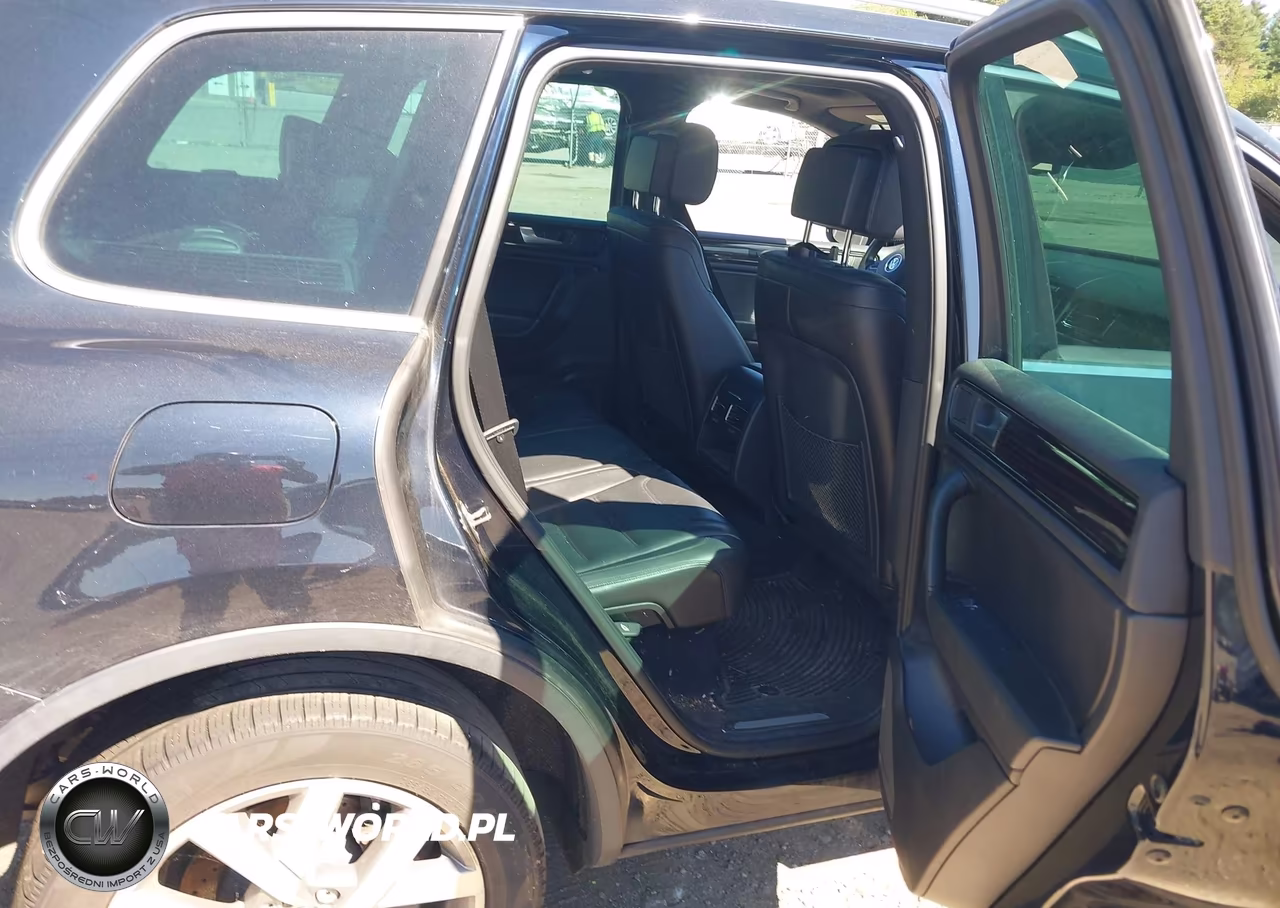 2014 Volkswagen Touareg X VIN:WVGEP9BP1ED007843 - 8