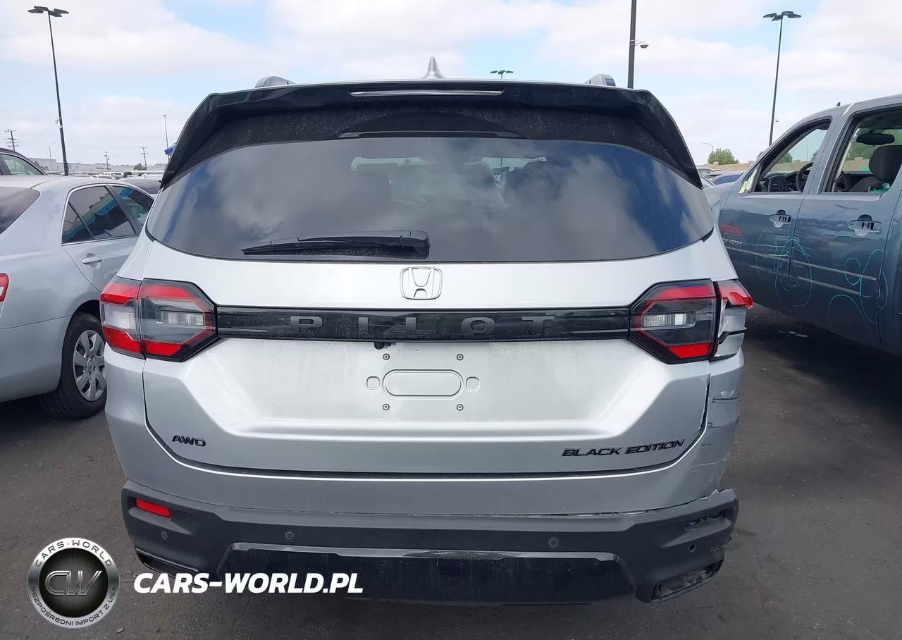 2026 Honda Pilot Black Edition VIN:5FNYG1H95TB055878 - 15