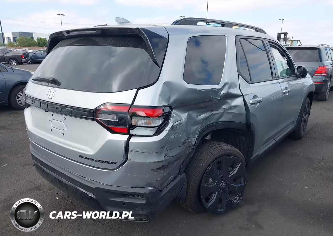 2026 Honda Pilot Black Edition VIN:5FNYG1H95TB055878 - 4