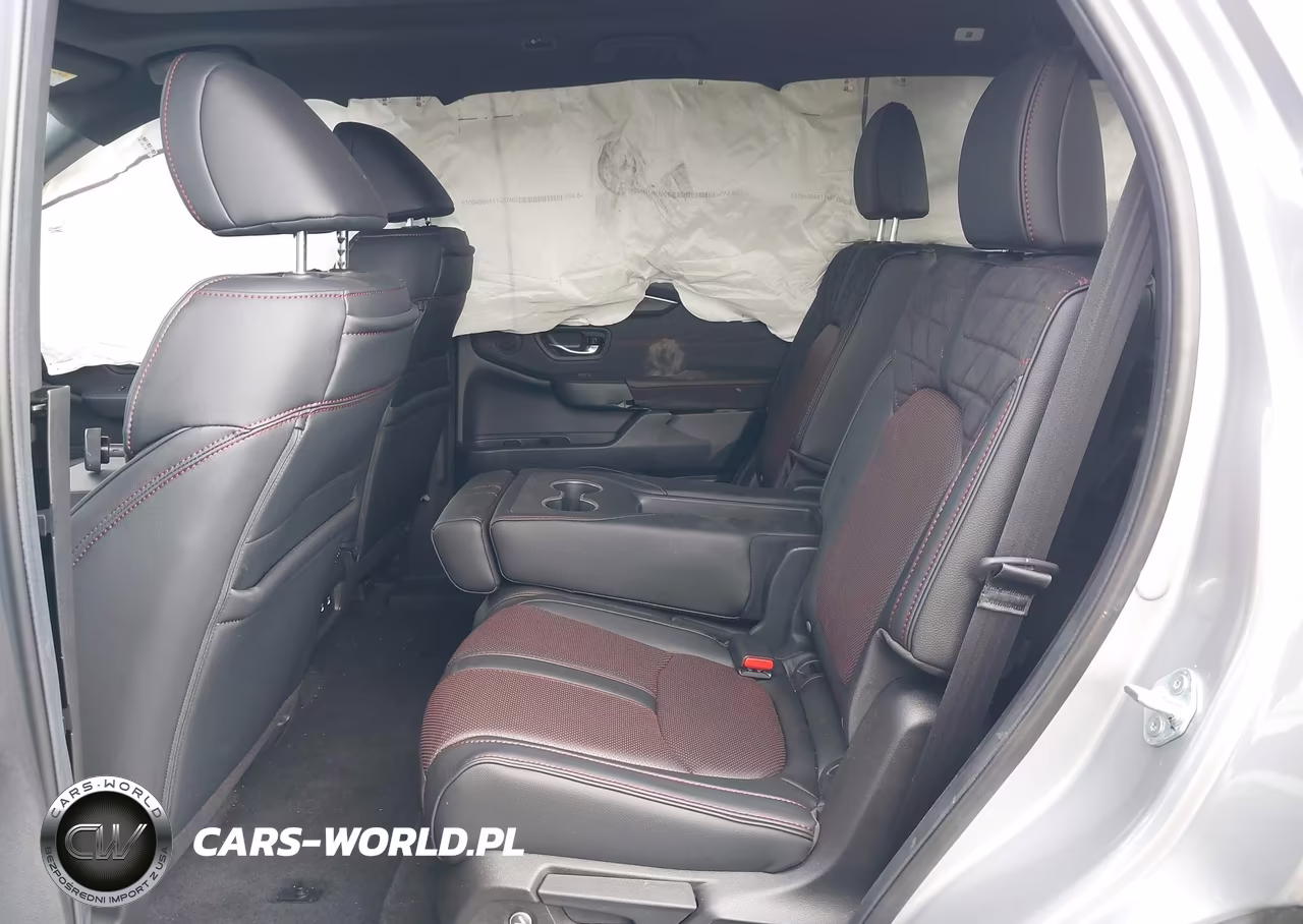 2026 Honda Pilot Black Edition VIN:5FNYG1H95TB055878 - 8