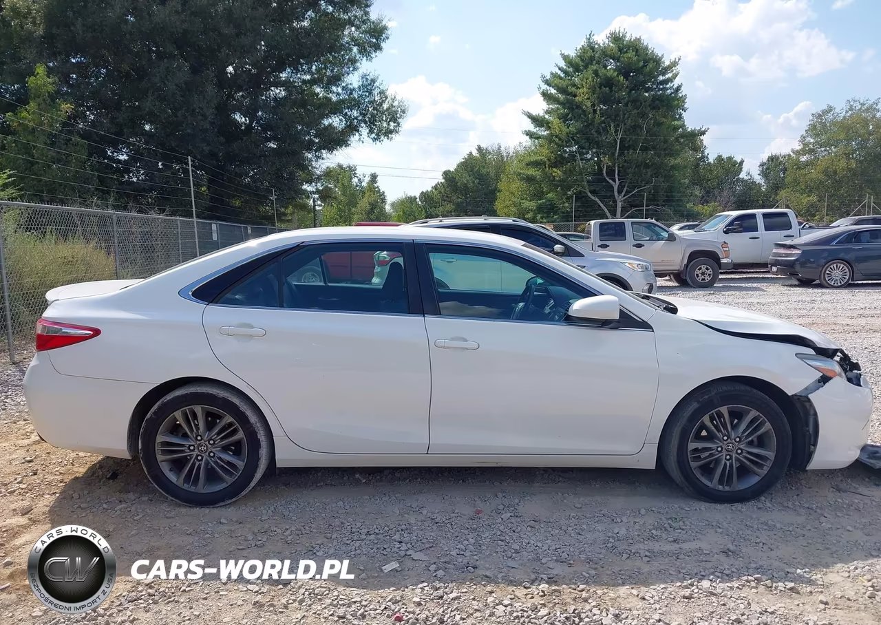 2016 Toyota Camry Se VIN:4T1BF1FK0GU206858 - 12