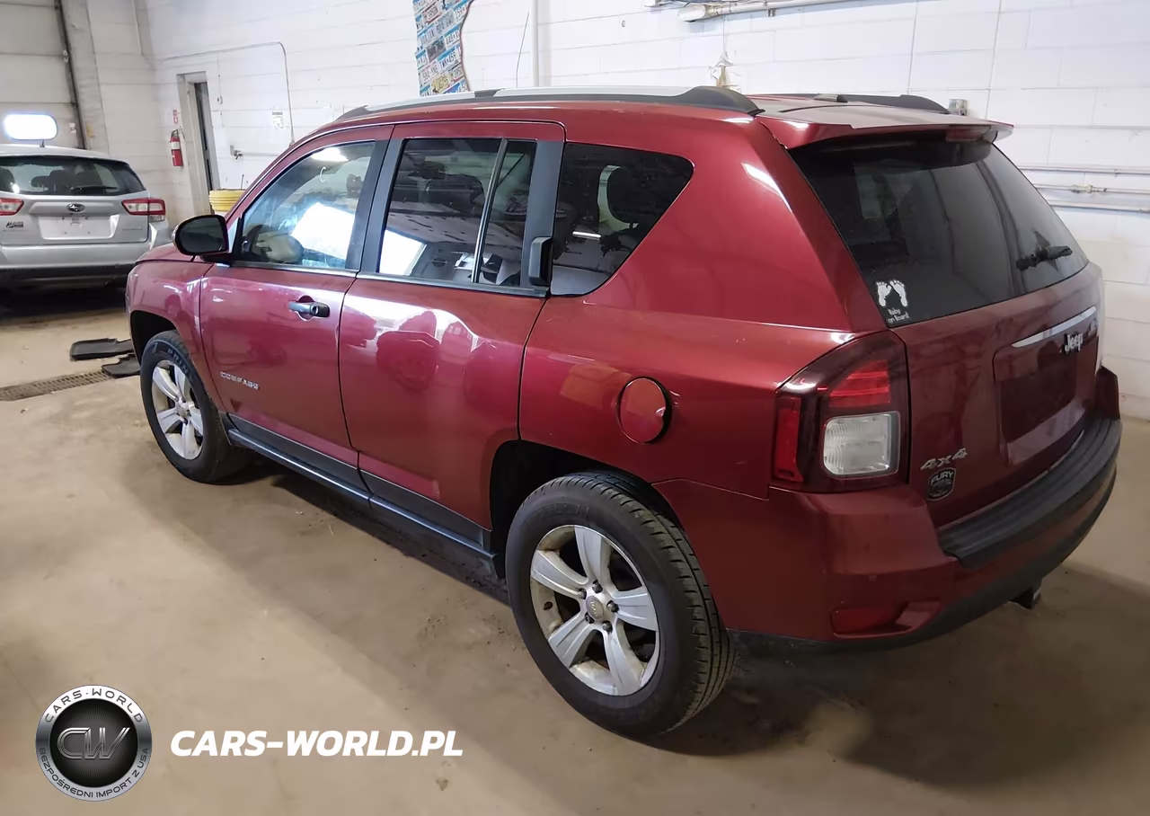 2016 Jeep Compass Latitude VIN:1C4NJDEB7GD758201 - 3