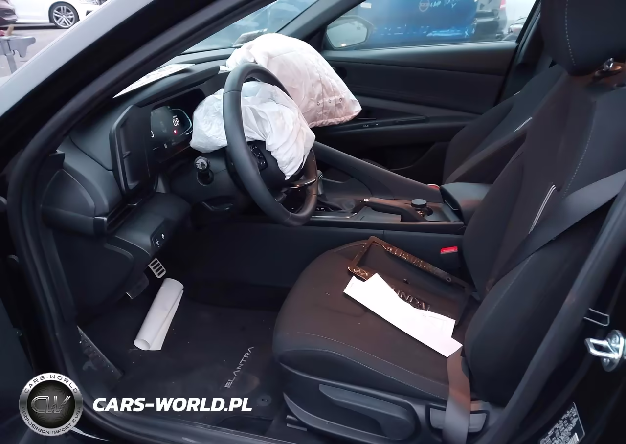 2026 Hyundai Elantra Sel Sport VIN:KMHLM4DG4TU210772 - 5