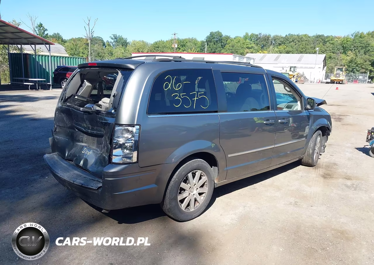 2009 Chrysler Town & Country Touring VIN:2A8HR54119R642232 - 4