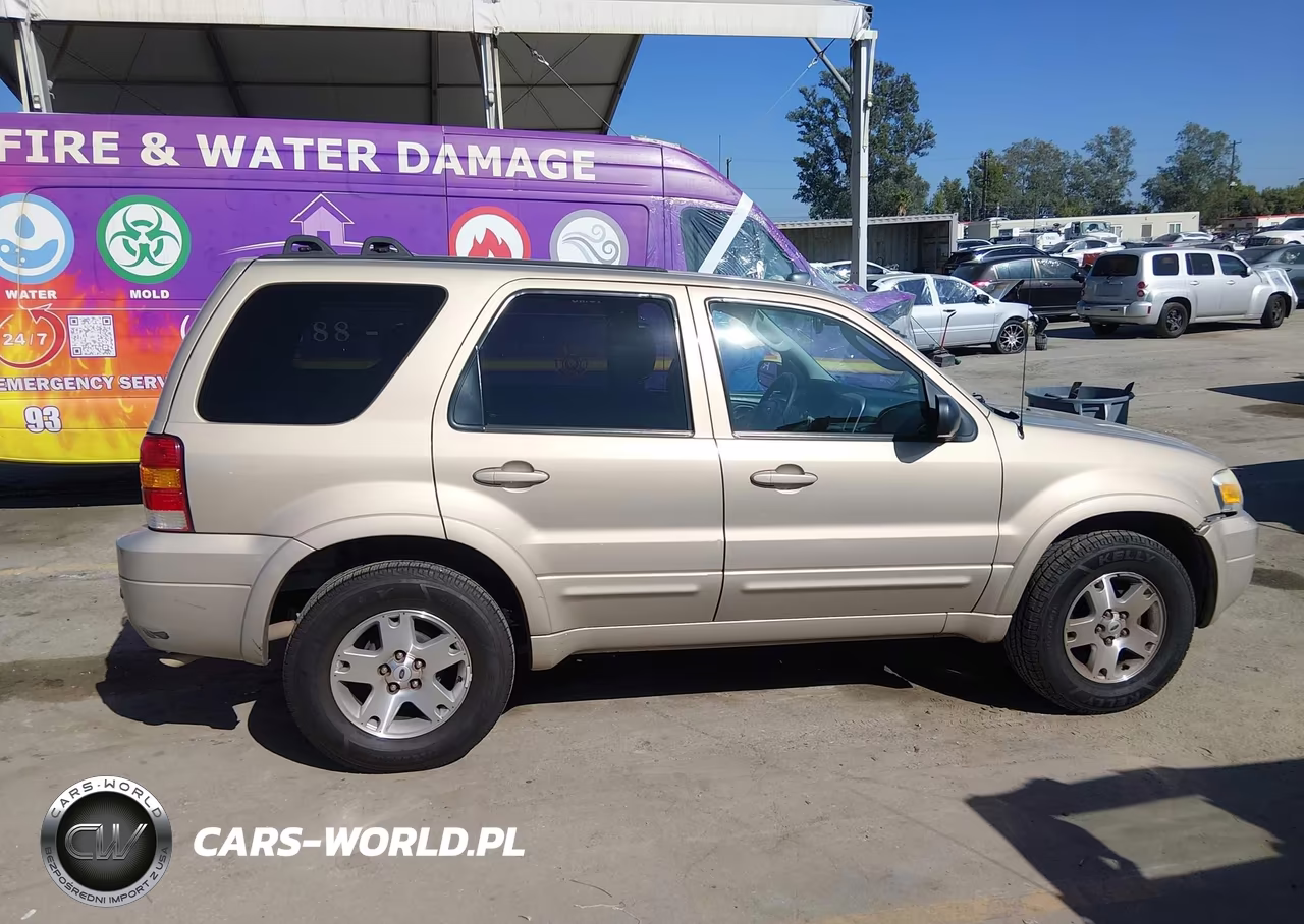 2007 Ford Escape Limited VIN:1FMCU04107KA15824 - 16