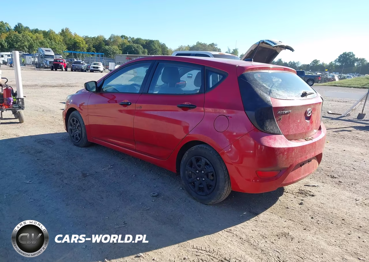 2013 Hyundai Accent Gs VIN:KMHCT5AE4DU068744 - 3