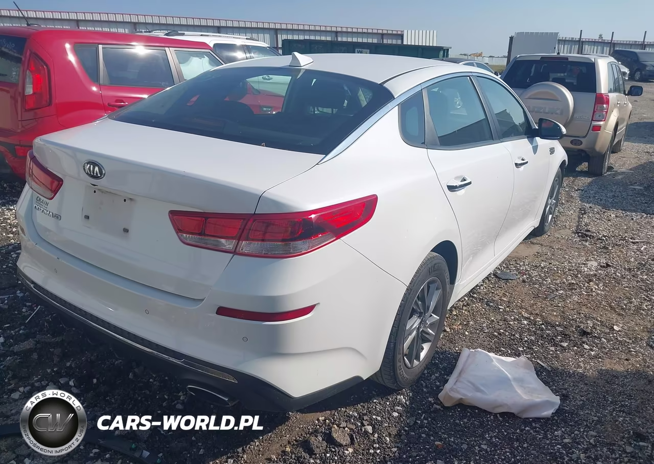 2019 Kia Optima Lx VIN:5XXGT4L38KG357320 - 4