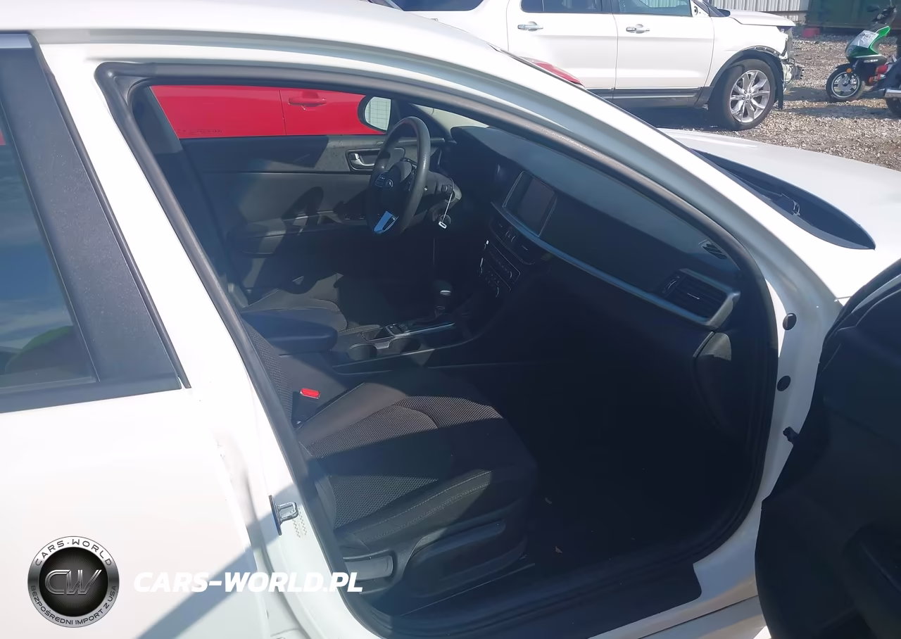 2019 Kia Optima Lx VIN:5XXGT4L38KG357320 - 5