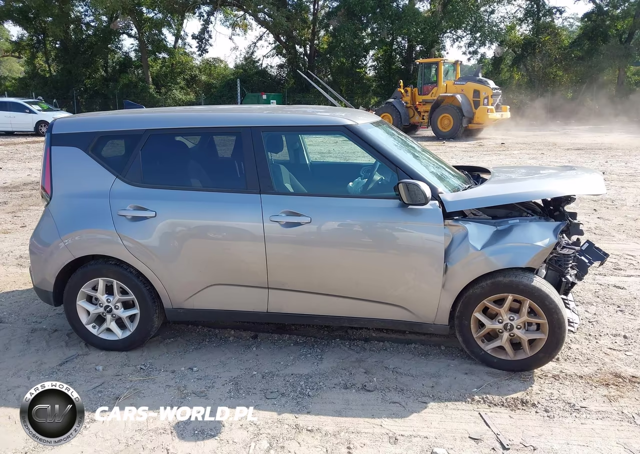 2025 Kia Soul Lx VIN:KNDJ23AU6S7949225 - 13