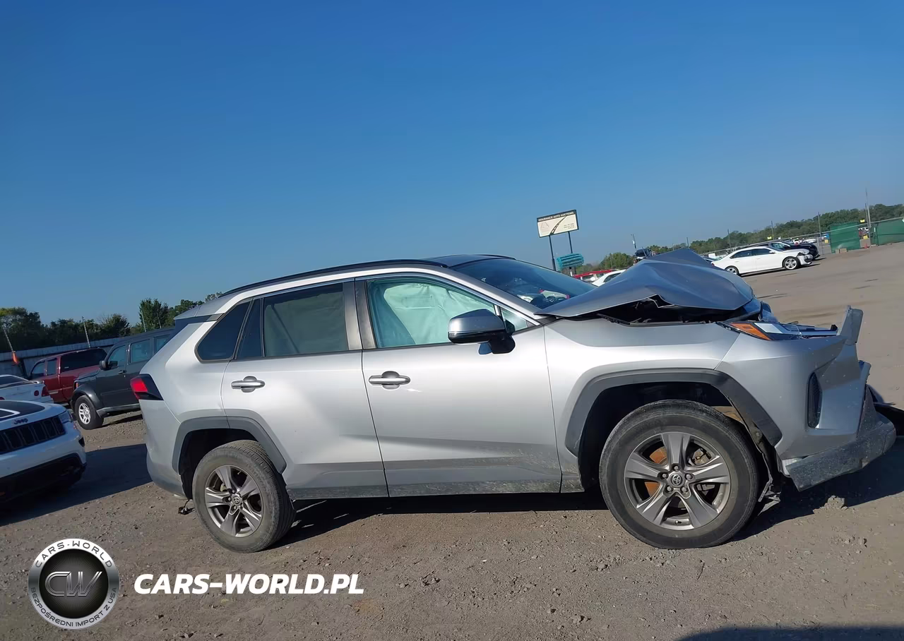 2023 Toyota Rav4 Xle VIN:2T3W1RFV9PW265830 - 14