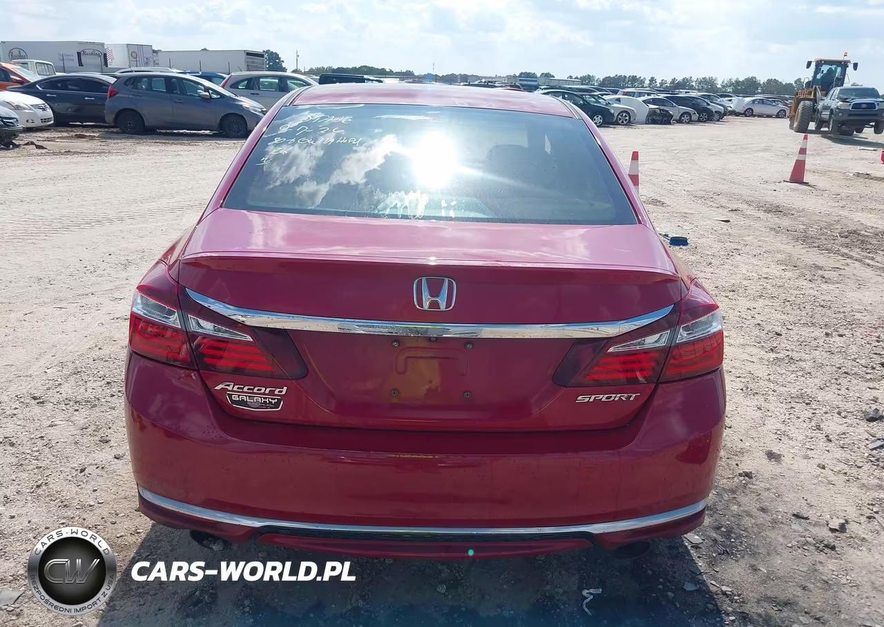 2017 Honda Accord Sport VIN:1HGCR2F5XHA043608 - 16