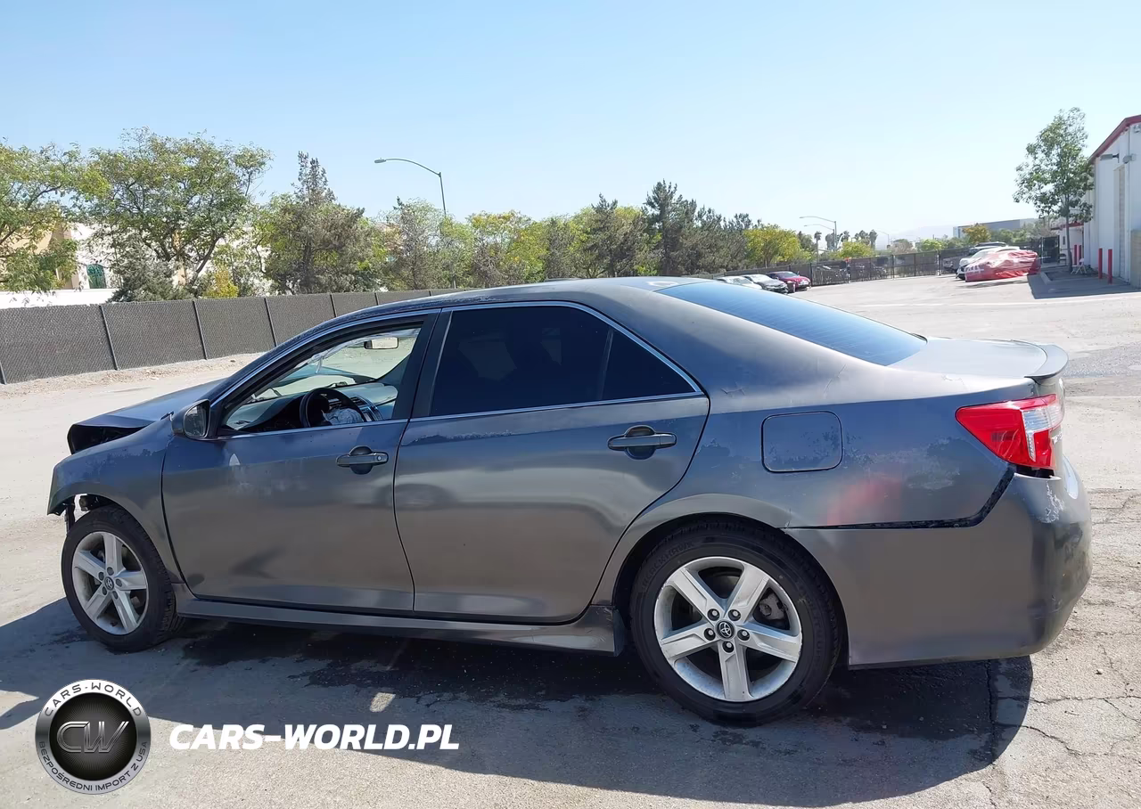 2013 Toyota Camry Se VIN:4T1BF1FK0DU657994 - 15