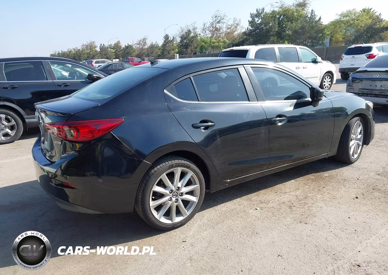 2017 Mazda Mazda3 Touring VIN:3MZBN1V77HM120678 - 4