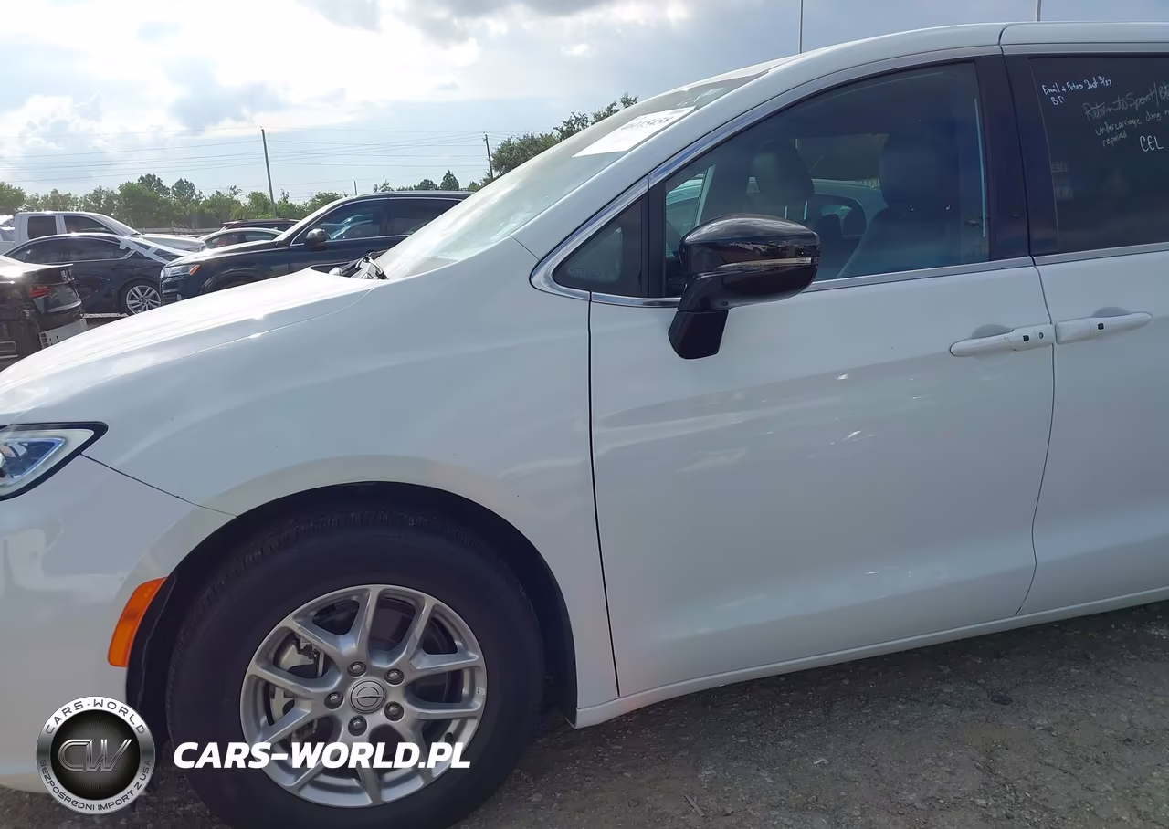 2025 Chrysler Pacifica Select VIN:2C4RC1BG4SR600818 - 6