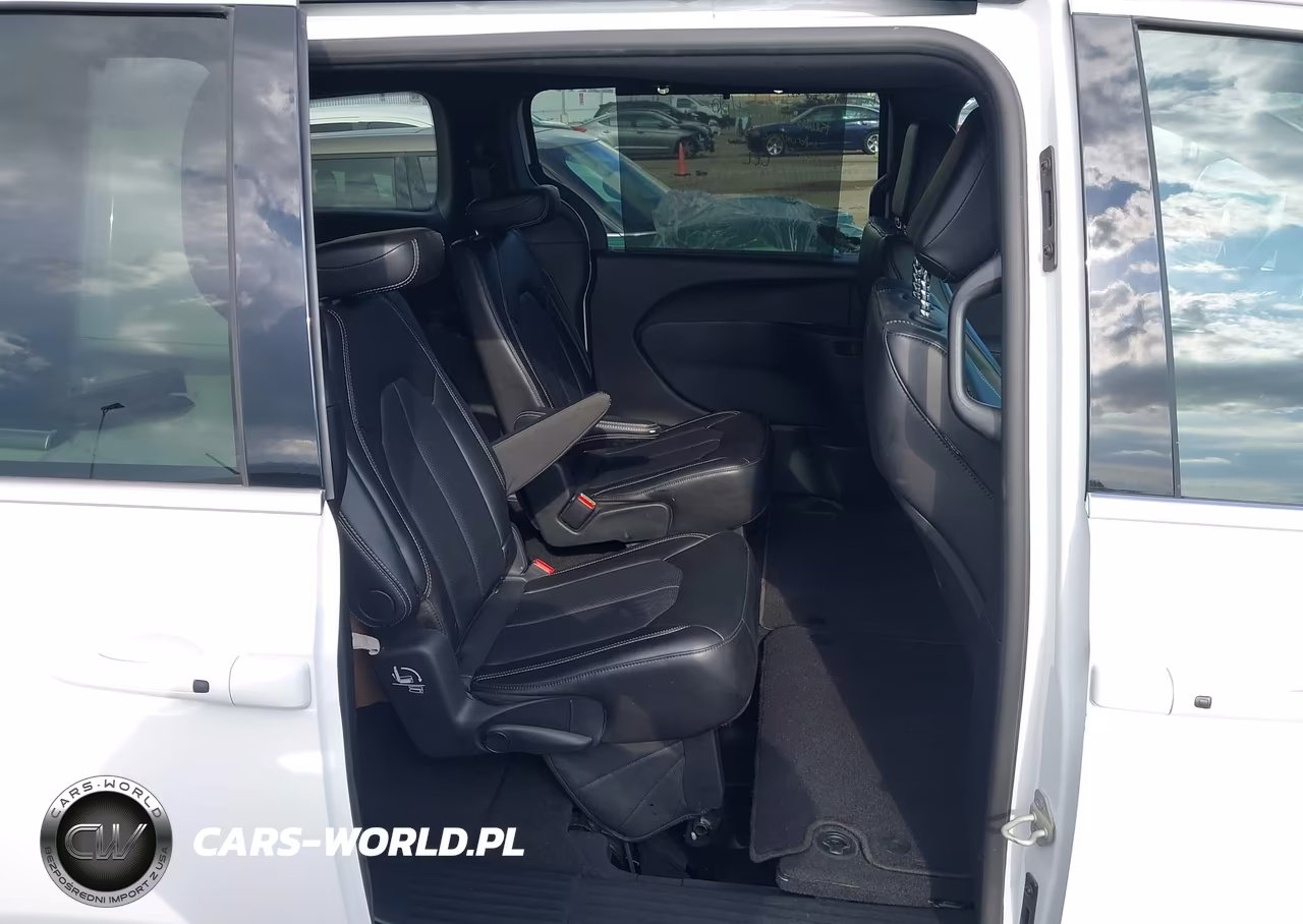 2025 Chrysler Pacifica Select VIN:2C4RC1BG4SR600818 - 8