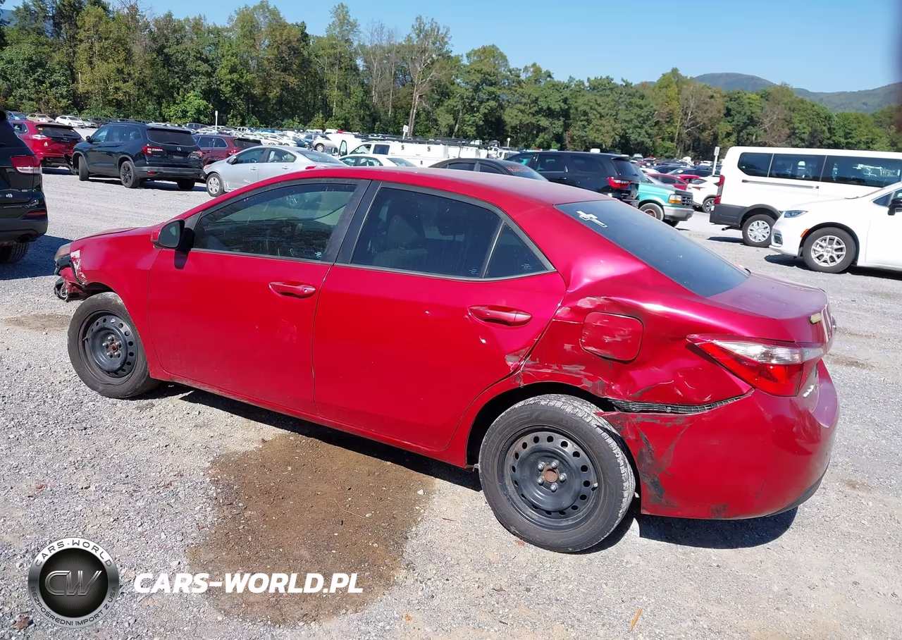 2016 Toyota Corolla Le VIN:5YFBURHE4GP551694 - 3