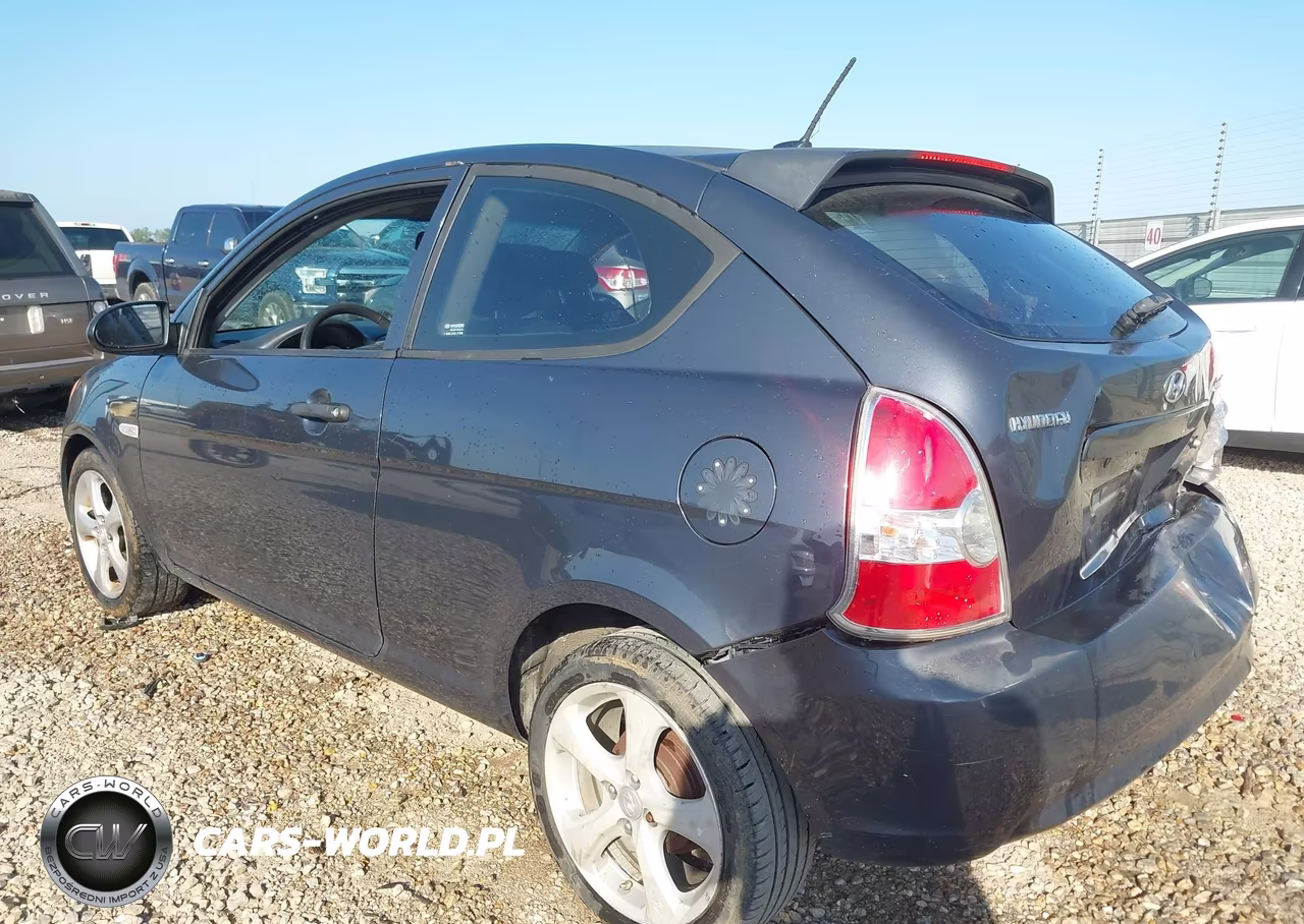 2009 Hyundai Accent Se VIN:KMHCN36C09U123395 - 3