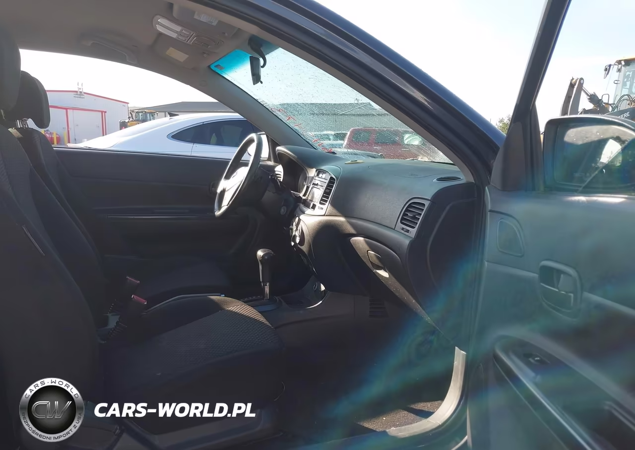 2009 Hyundai Accent Se VIN:KMHCN36C09U123395 - 5