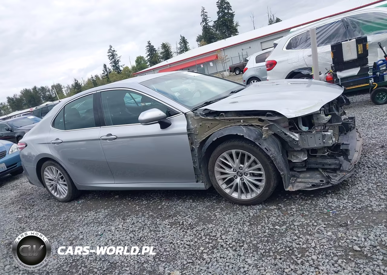 2018 Toyota Camry Xle VIN:4T1B11HKXJU091253 - 14