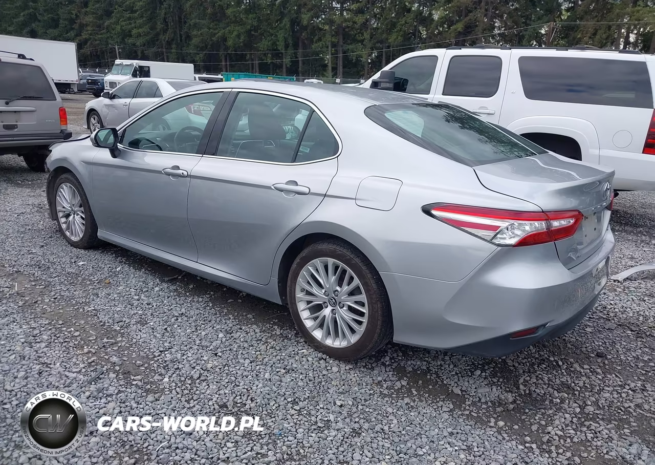 2018 Toyota Camry Xle VIN:4T1B11HKXJU091253 - 3