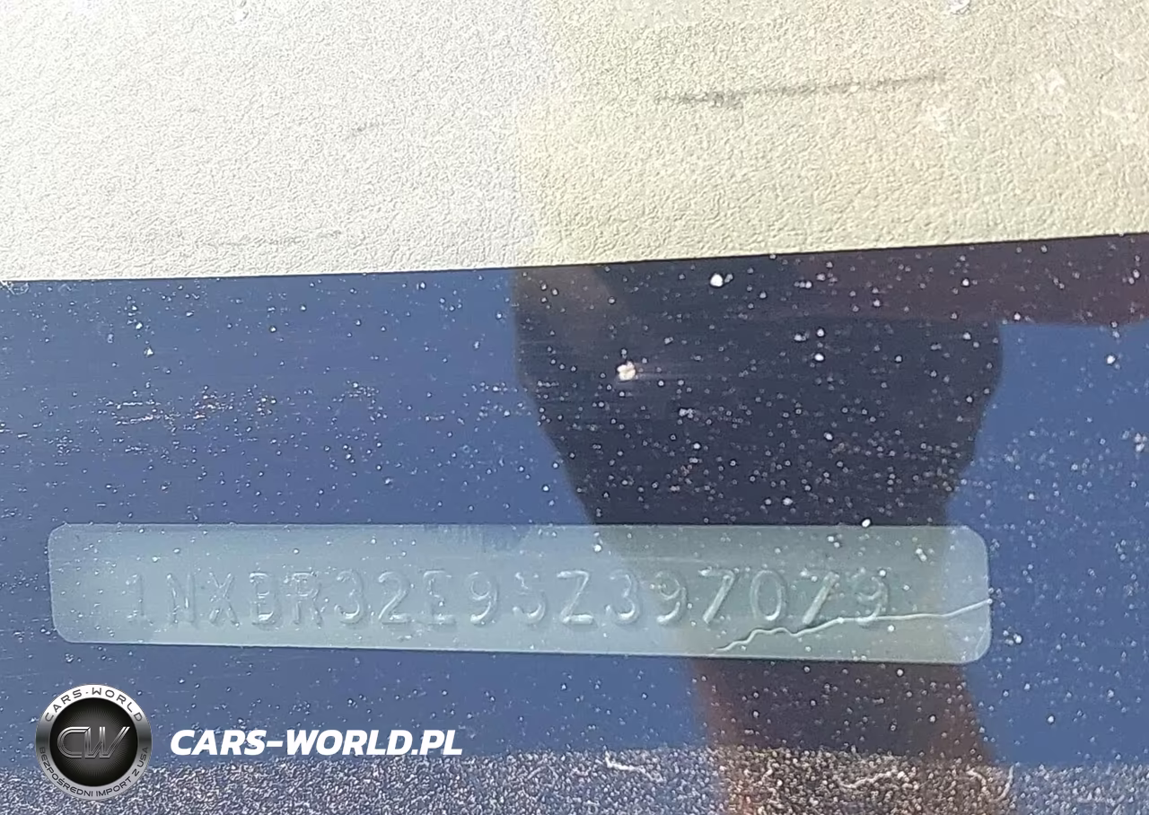 2005 Toyota Corolla Ce VIN:1NXBR32E95Z397079 - 9