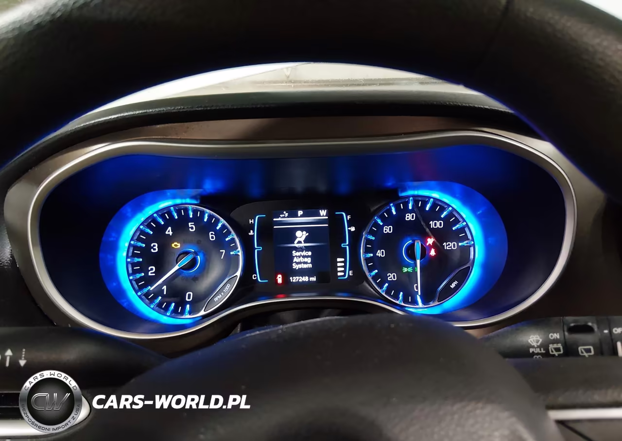 2017 Chrysler Pacifica Touring VIN:2C4RC1DG0HR532104 - 7