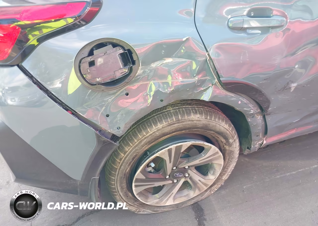 2024 Subaru Crosstrek Premium VIN:JF2GUADC5R8291365 - 6