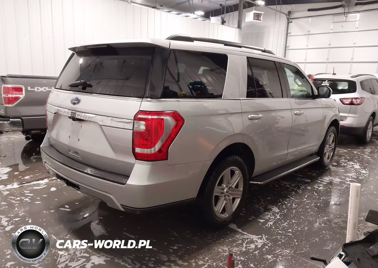 2019 Ford Expedition Xlt VIN:1FMJU1JT3KEA26231 - 4
