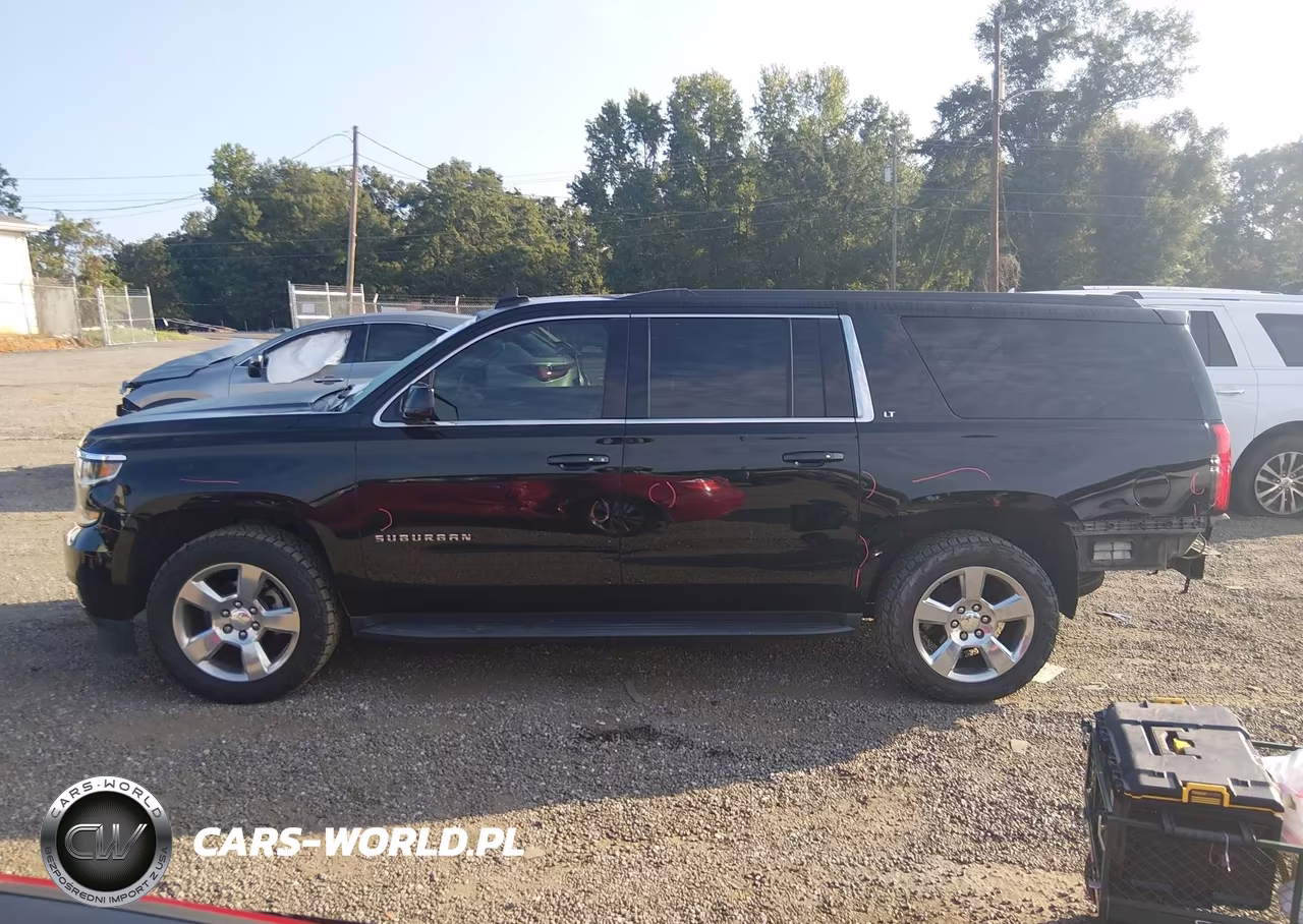 2018 Chevrolet Suburban Lt VIN:1GNSCHKC1JR390231 - 15