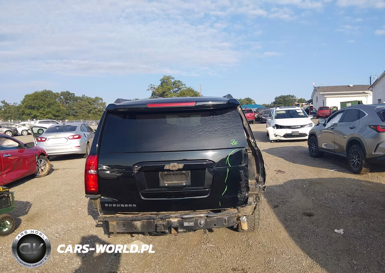 2018 Chevrolet Suburban Lt VIN:1GNSCHKC1JR390231 - 17