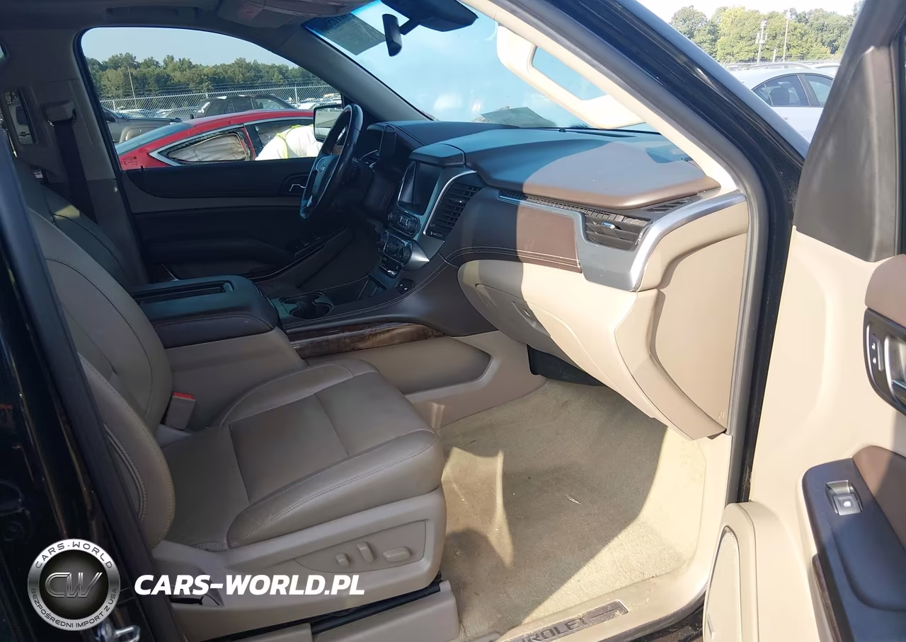2018 Chevrolet Suburban Lt VIN:1GNSCHKC1JR390231 - 5