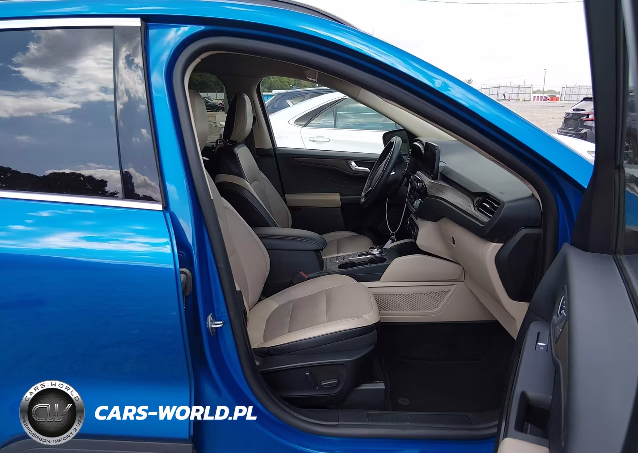 2020 Ford Escape Titanium VIN:1FMCU9J9XLUB17323 - 5