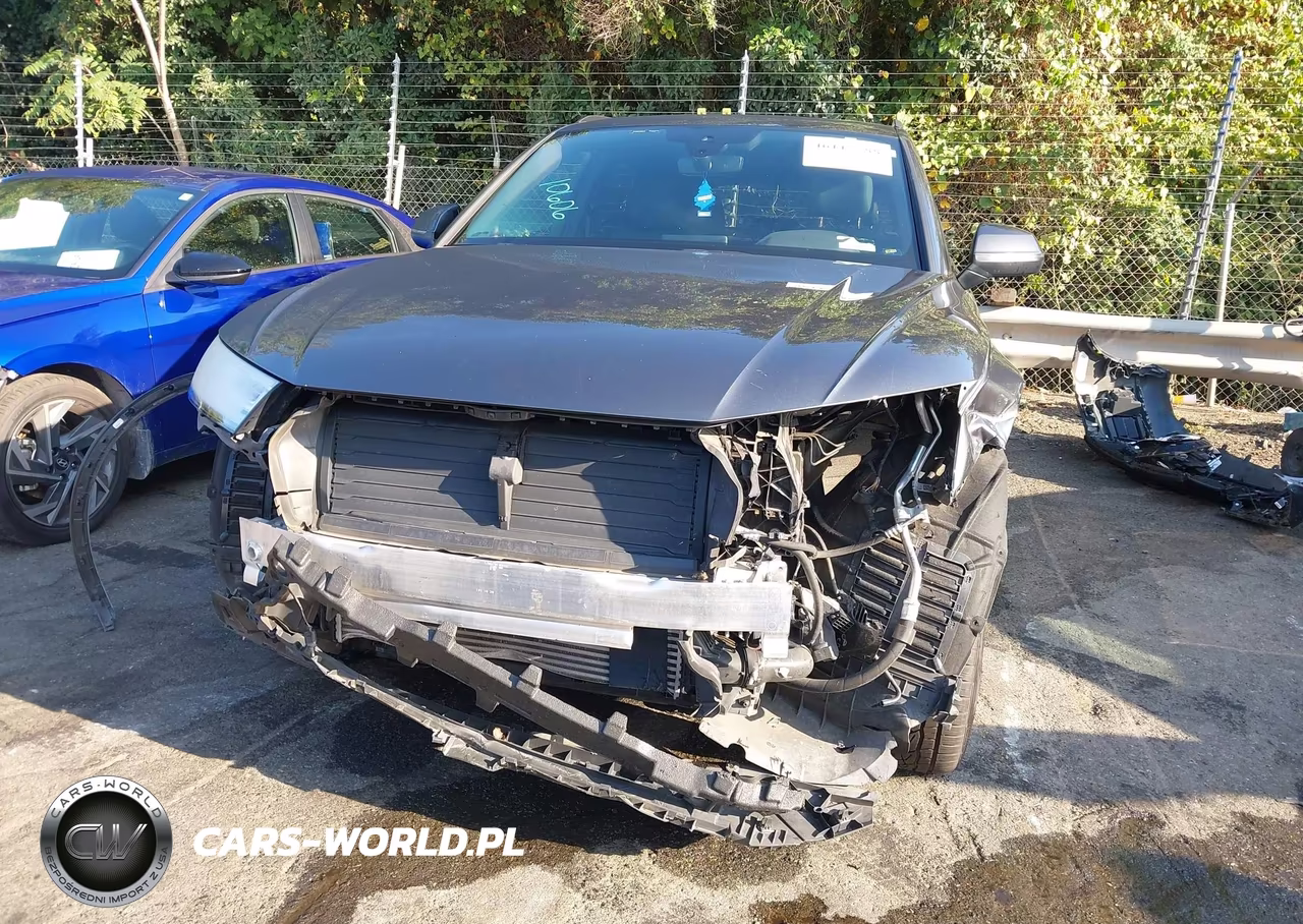 2020 Audi Q5 Titanium Premium Plus 45 Tfsi Quattro S Tronic VIN:WA1ENAFY8L2103860 - 13