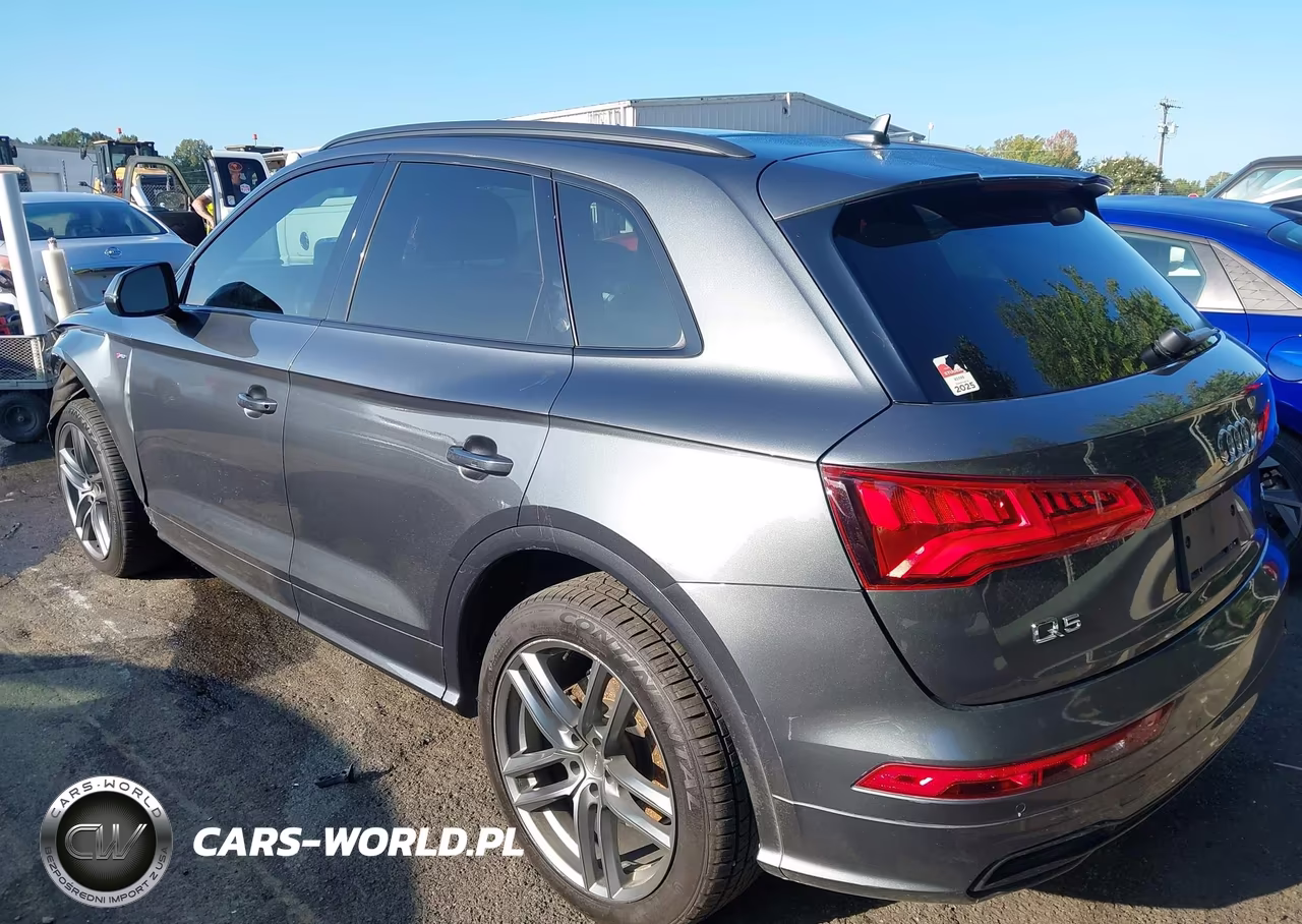 2020 Audi Q5 Titanium Premium Plus 45 Tfsi Quattro S Tronic VIN:WA1ENAFY8L2103860 - 3