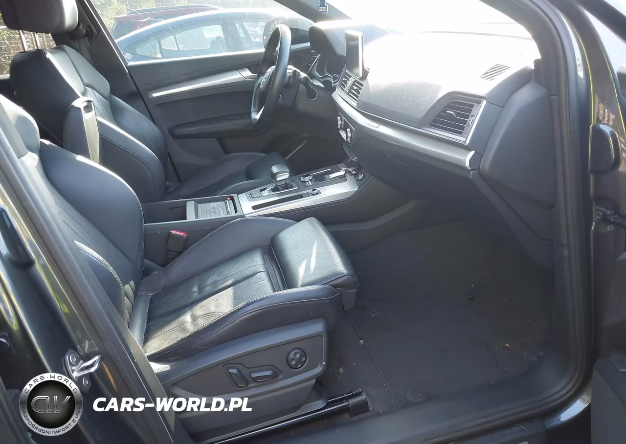 2020 Audi Q5 Titanium Premium Plus 45 Tfsi Quattro S Tronic VIN:WA1ENAFY8L2103860 - 5