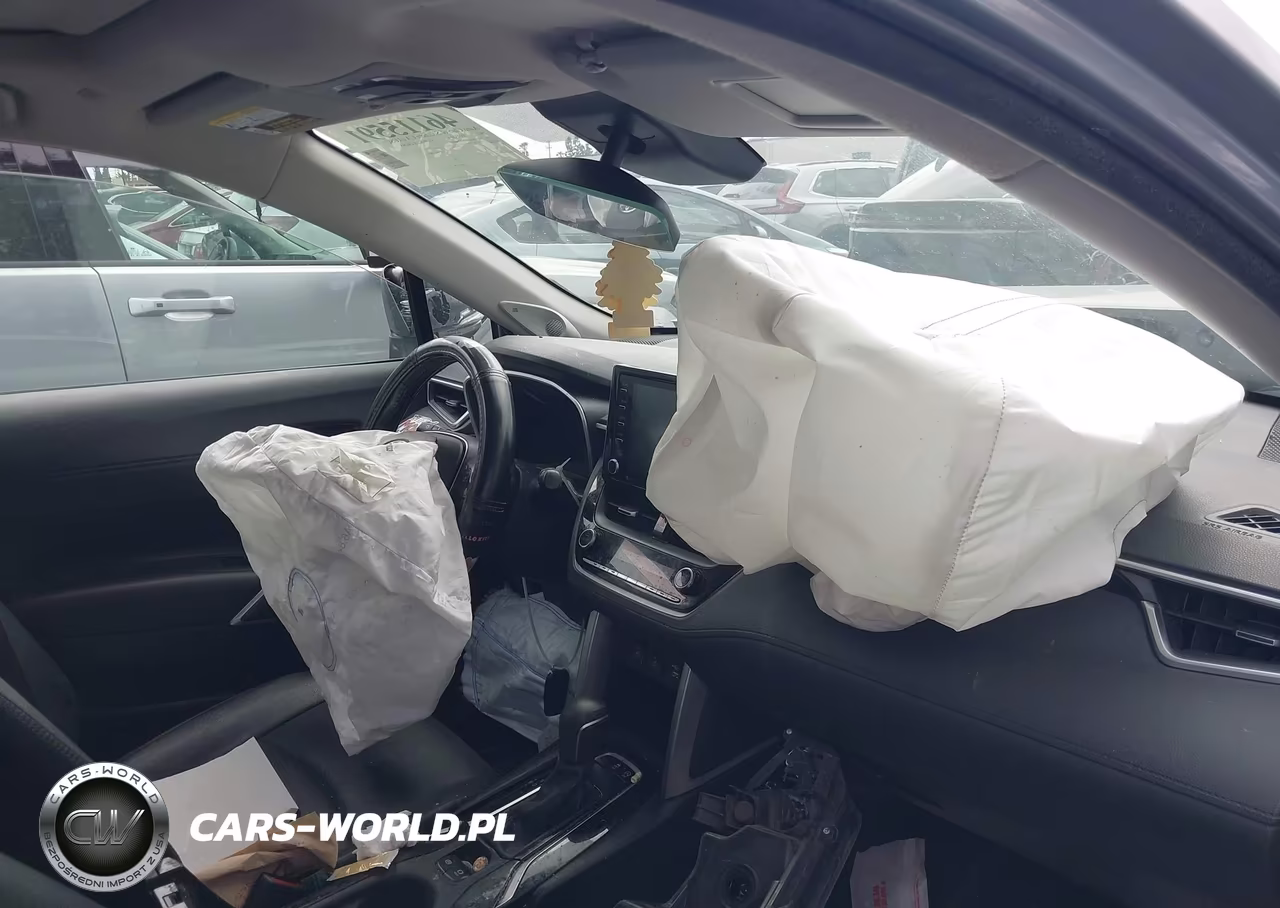 2022 Toyota Corolla Cross Xle VIN:7MUDAABG8NV040061 - 5